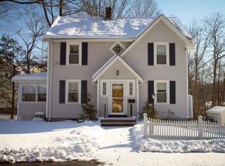 4 Wolcott Rd, Woburn, MA 01801