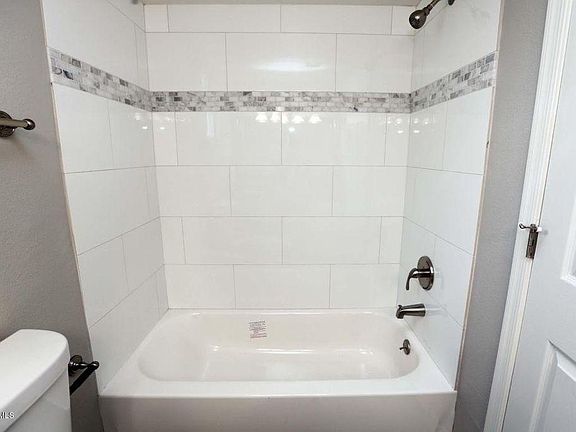 5th image of 1624 W Keating Ave
