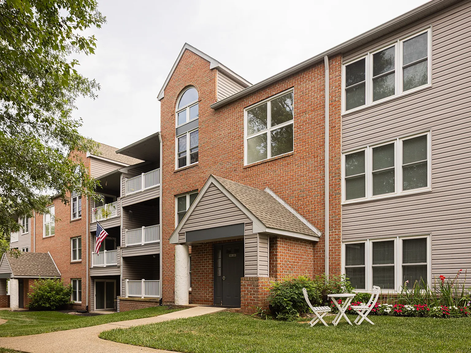 Meadows Apartments — Photo 3