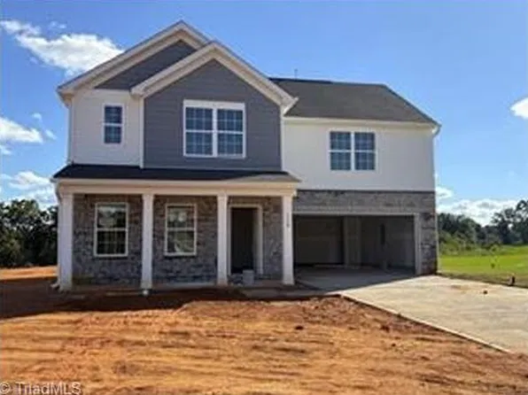 130 Primrose St, King, NC 27021