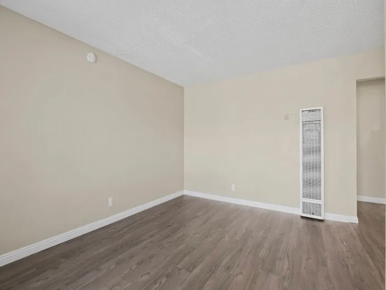 1356 W Stoneridge Ct. — Photo 5