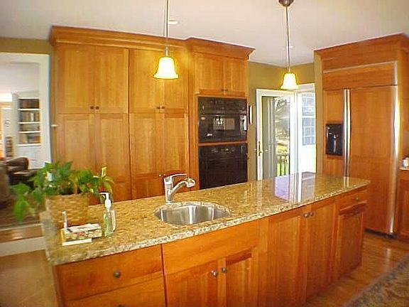 3rd image of 56 Stowers St