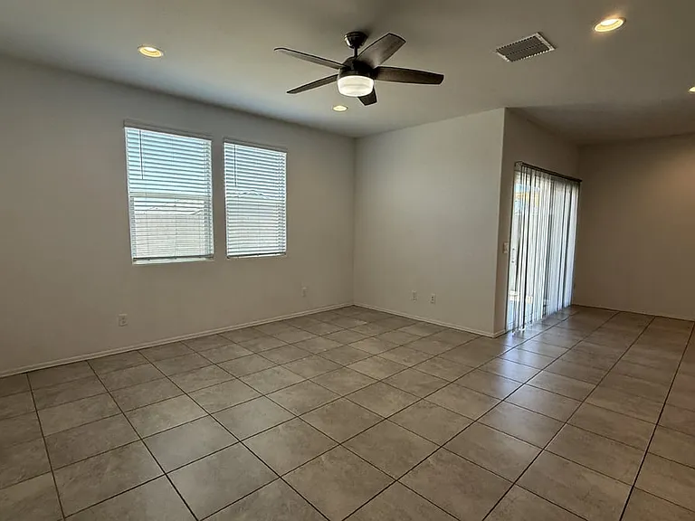 1137 W Chimes Tower Dr — Photo 64
