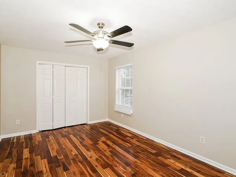 452 Cedar Park Cir — Photo 8
