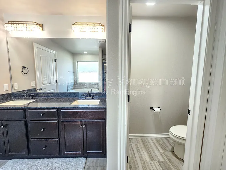 5009 E Truman Ln — Photo 22