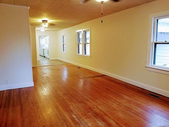 5th image of 2028 N 29th St