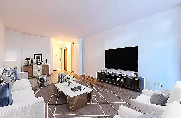 1st image of 333 E 49th St APT 9N