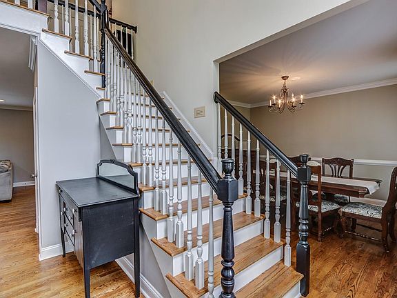 5th image of 1041 Brockland Ct
