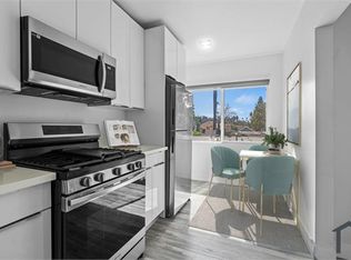 1486 Silver Lake Blvd, Los Angeles, CA 90026