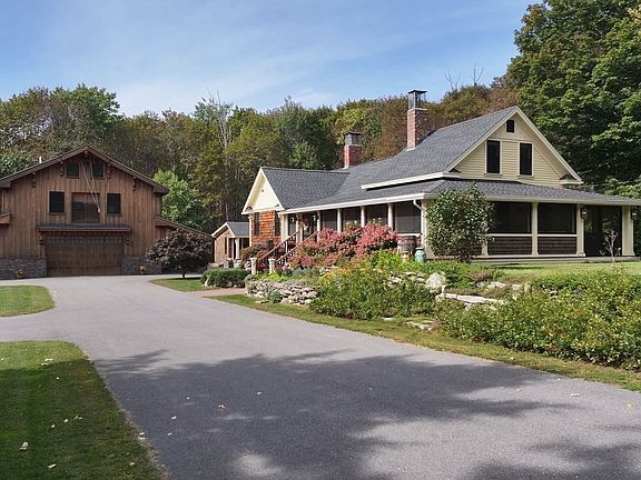 3rd image of 191 Damon Rd
