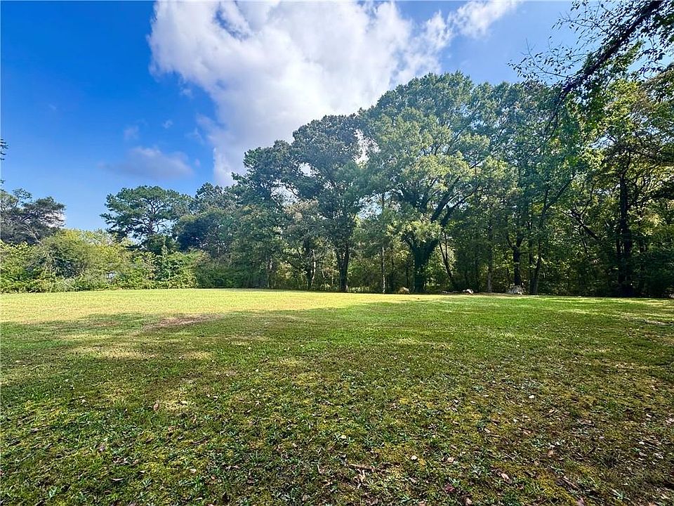 1st image of 17 Farm Rd #33