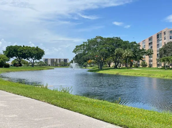 4 Abbey Lane #103, Delray Beach, FL 33446