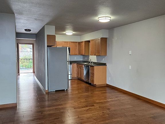 3rd image of 519 N Garden St #763C33909