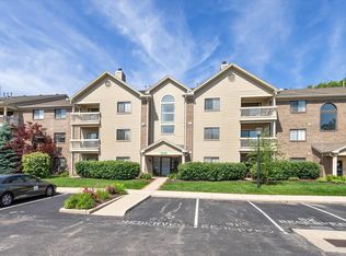 8750 Yardley Ct APT 202, Indianapolis, IN 46268