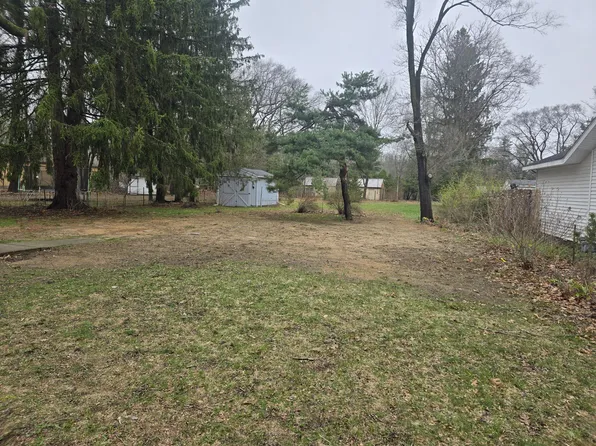 2158 E Broadway Ave, Muskegon, MI 49444
