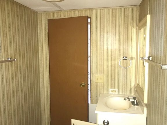 3rd image of 1508 Penrose St