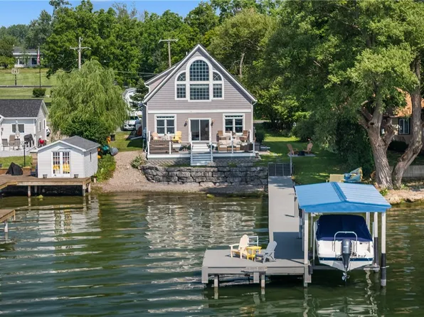 4622 Willow Ln, Geneva, NY 14456