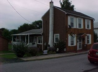 10 S Queen St, Mc Veytown, PA 17051