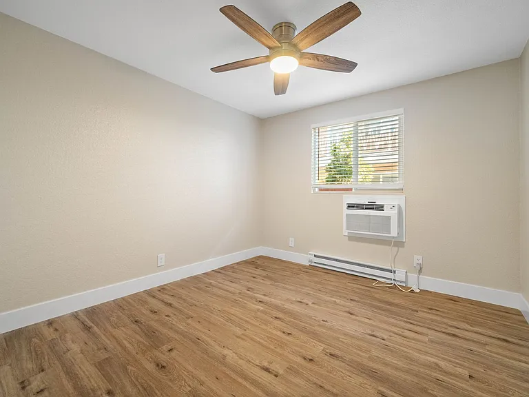 720 Lander Street — Photo 36