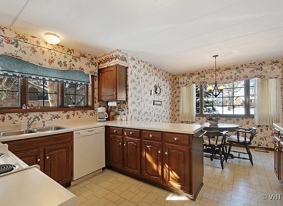 3rd image of 7762 Arquilla Dr #1AA