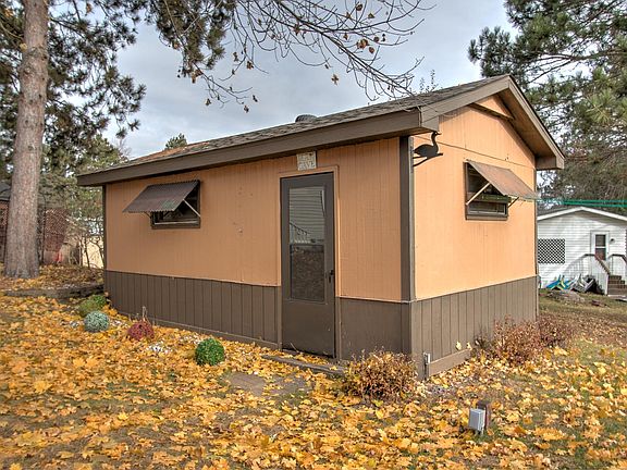 4th image of 2250 Red Pine Dr S