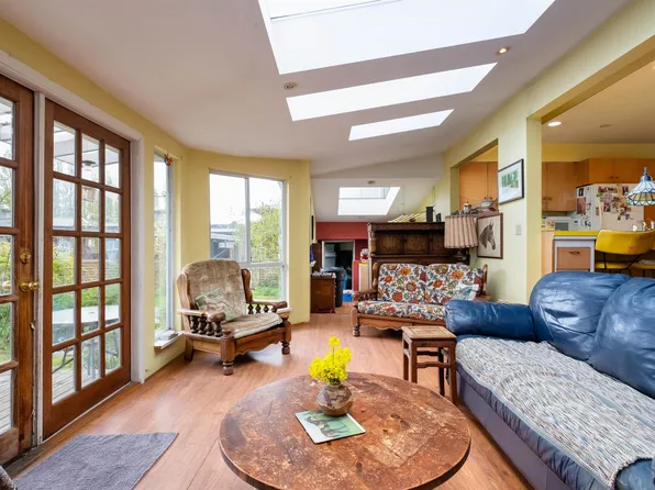 6822 Blenheim St, Vancouver, BC V6N 1R7