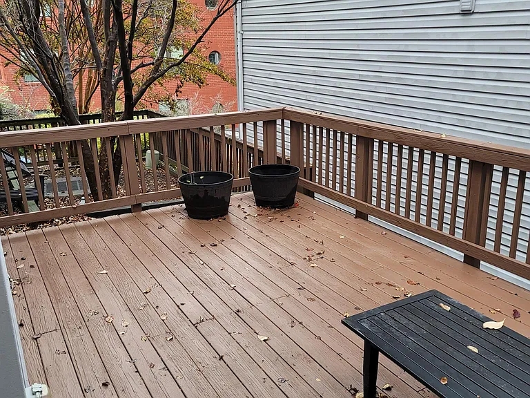 1533 N Colonial Ter #A — Photo 11