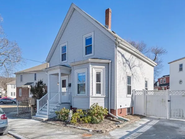 11 Cherry St, Swampscott, MA 01907
