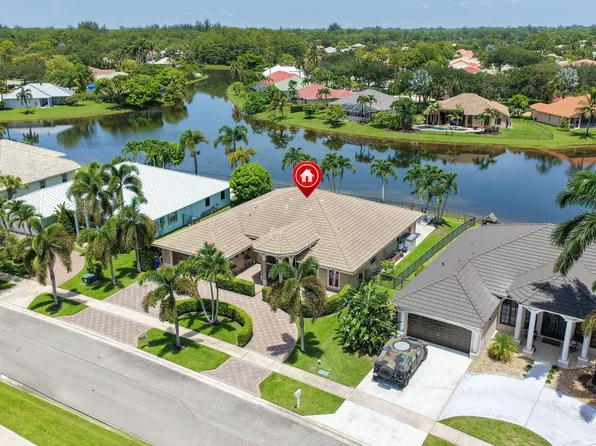 118 Fernwood Crescent, Royal Palm Beach, FL 33411
