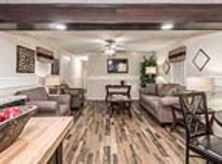 220 Apollo Dr, Fayetteville, GA 30214