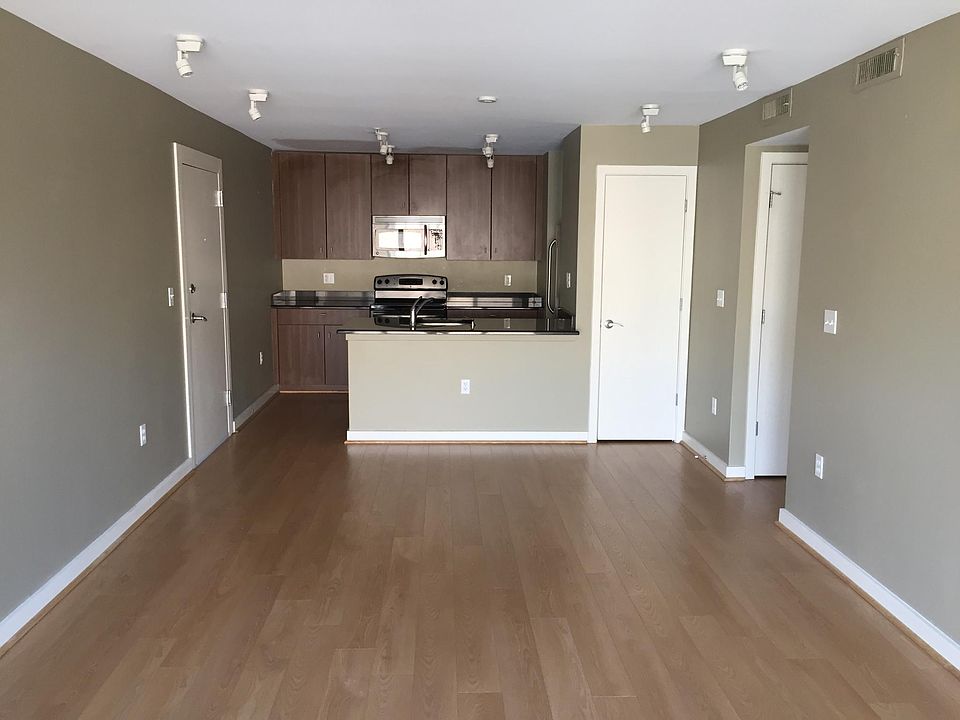 open floor plan with living room and kitchen 