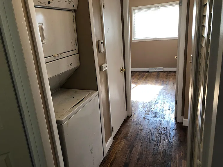13931 Marshall Ave — Photo 6