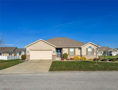 887 W 3rd St, Aviston, IL, 62216