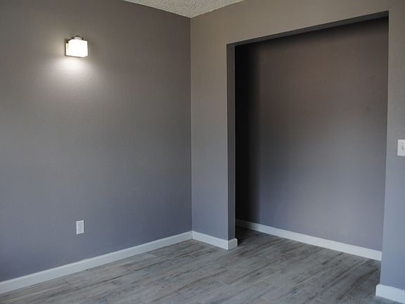 3rd image of 4008 Cortez Dr APT B