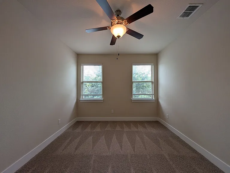 711 Gristmill Dr — Photo 23