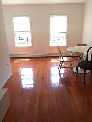 Rented by NY Space Finders Inc. | media 4