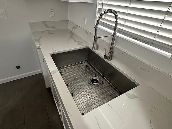 4th image of 10827 Hortense St APT 3