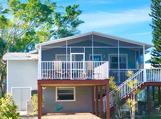 922 Prescott St, Fort Myers Beach, FL 33931
