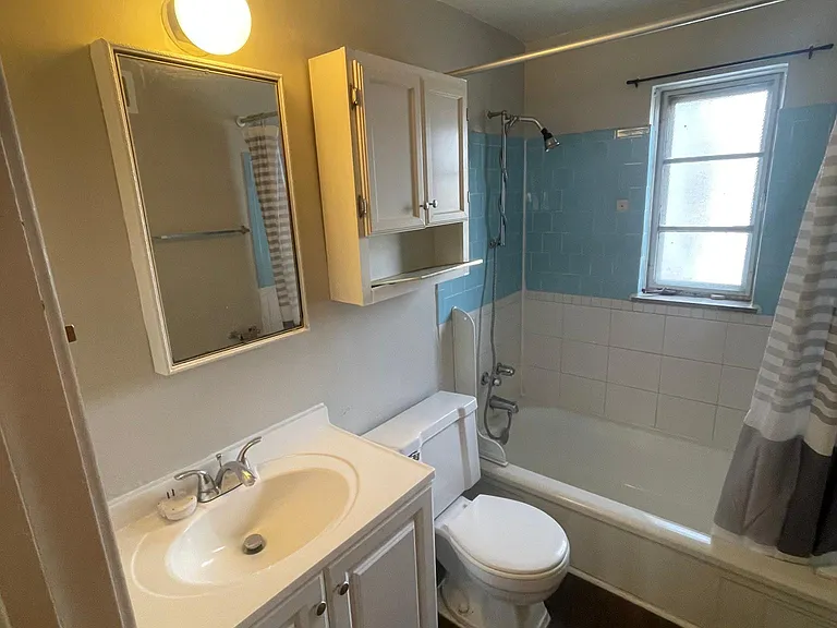 20301 Crystal Ave #2 — Photo 8
