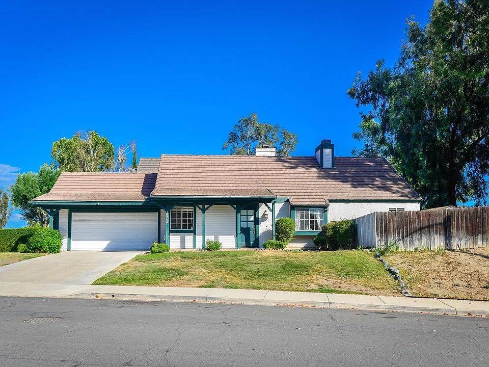 1st image of 39940 Temecky Way