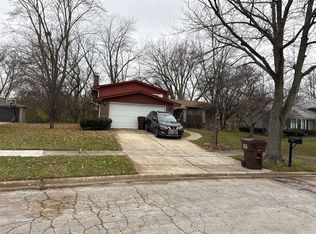 23016 Valley Dr, Richton Park, IL 60471