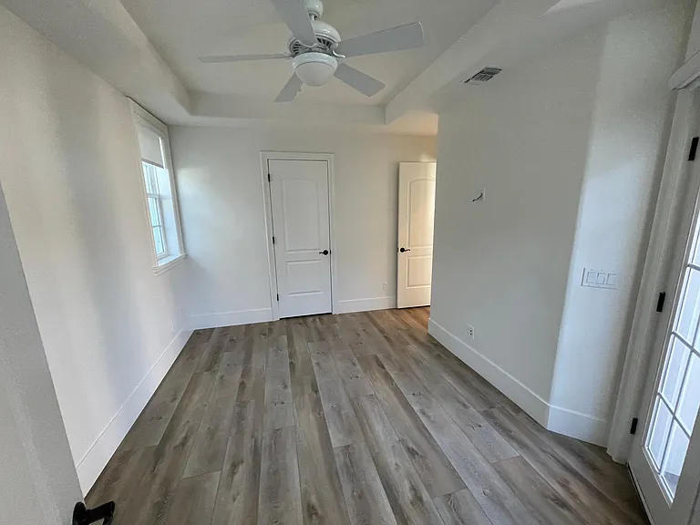 613 Poppy Ave — Photo 26