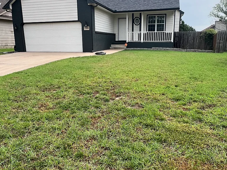 2430 S Gatewood St — Photo 1