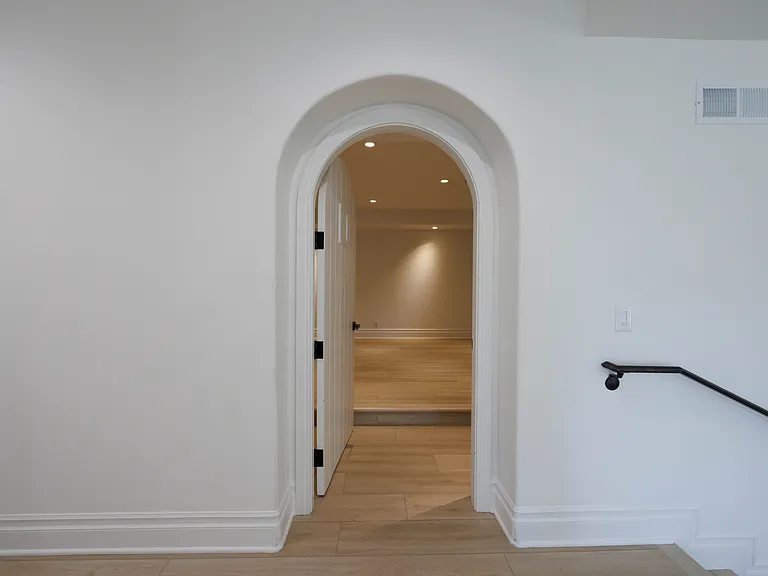 6029 Fairview Pl — Photo 100