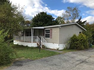 3 Lava Ln, Plattekill, NY 12561