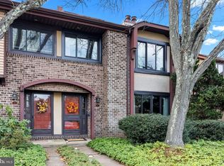 27 Independence Pl, Newtown, PA