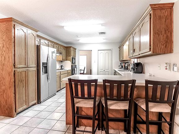 4th image of 2211 Brierfield Dr #1