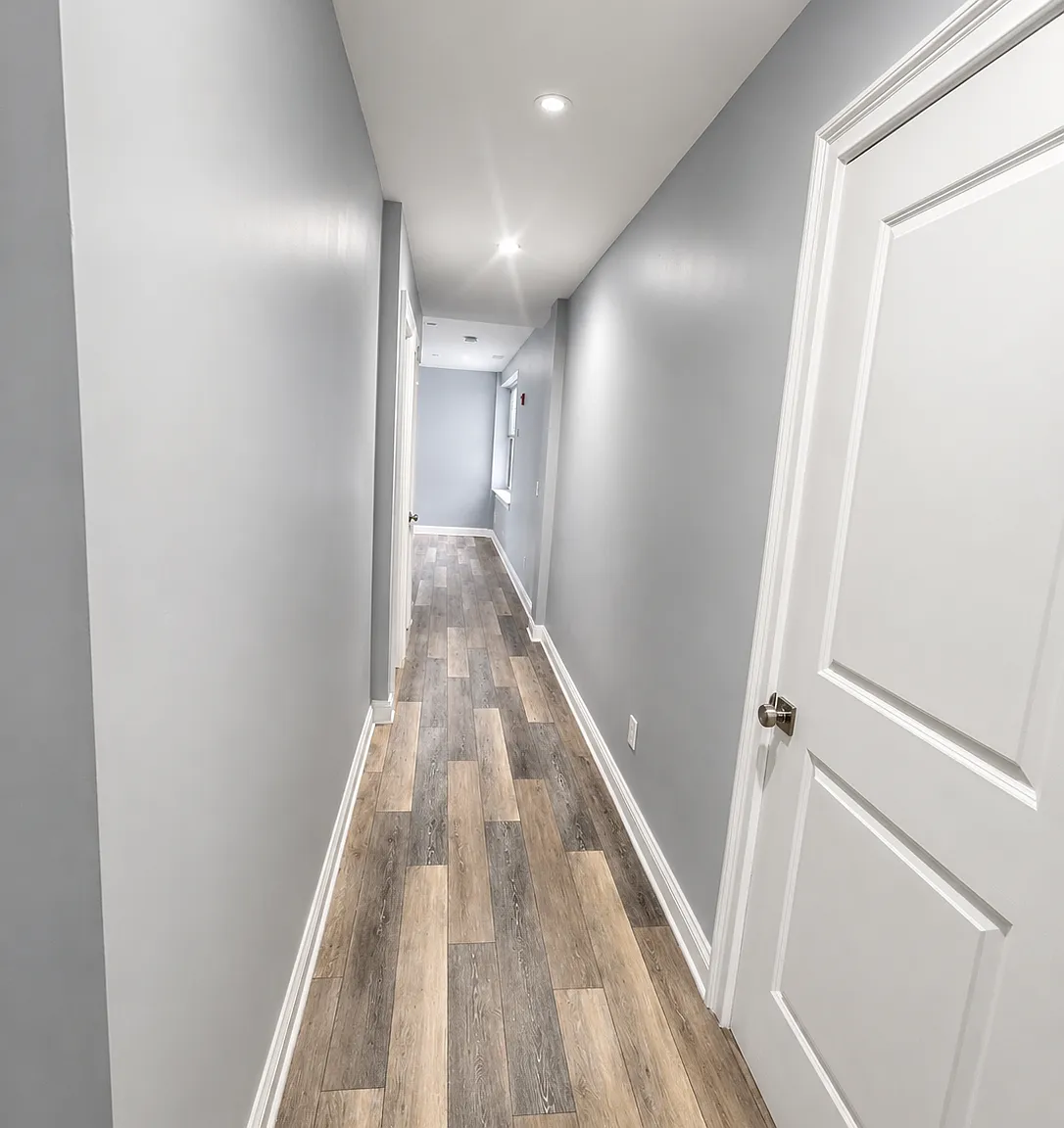2 bed, 1000 sqft, $2,800 — Photo 2