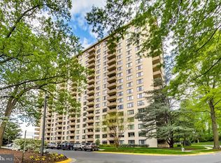 5225 Pooks Hill Rd APT B24N, Bethesda, MD 20814