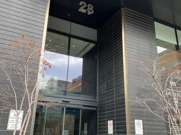 28 Wellesley St E #3105, Toronto, ON M4Y 0C4